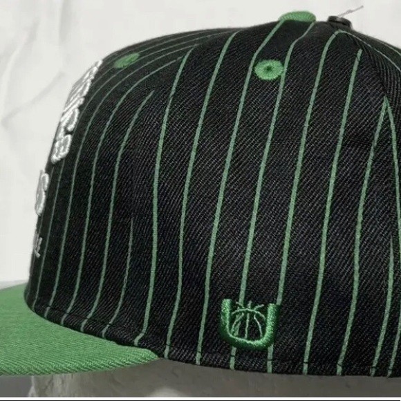 Unk Ultra Game Boston Celtics NBA Pin Striped Snapback Hat NWT - Picture 3 of 5